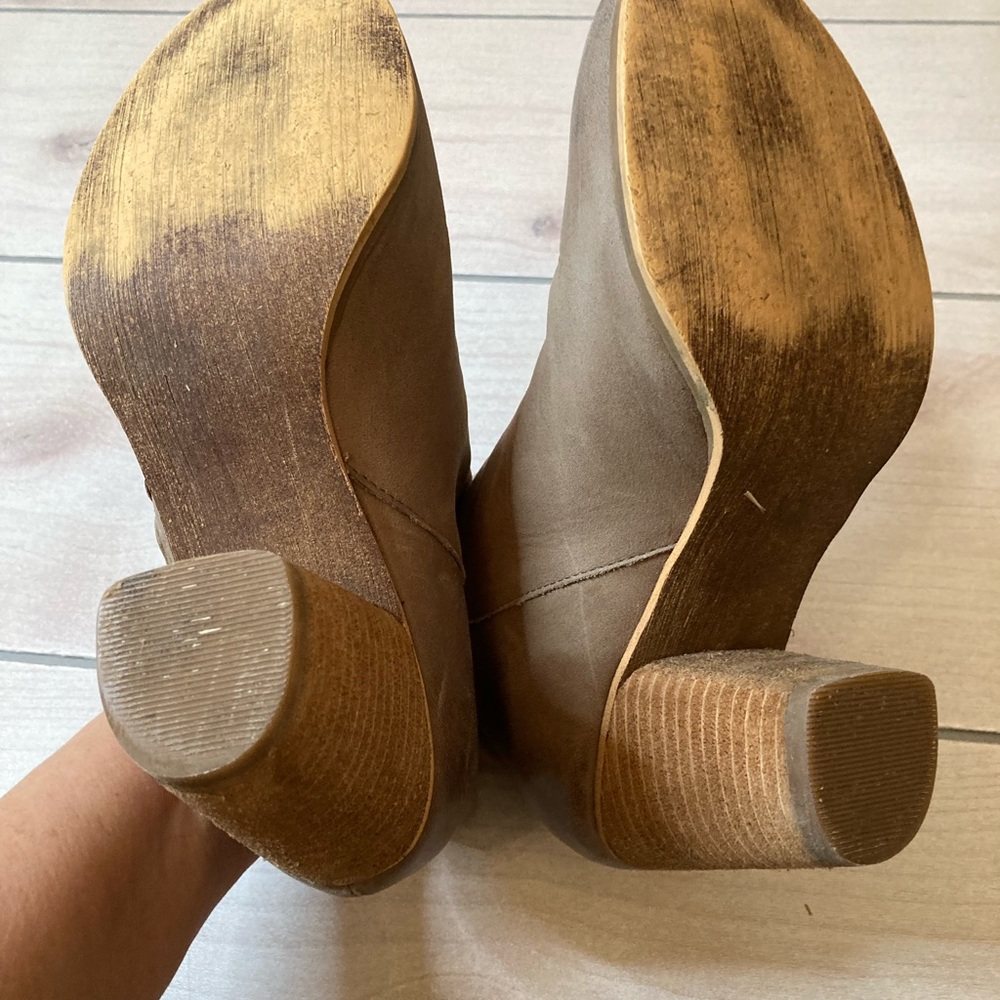 BP Tan Booties. - Picture 4 of 6